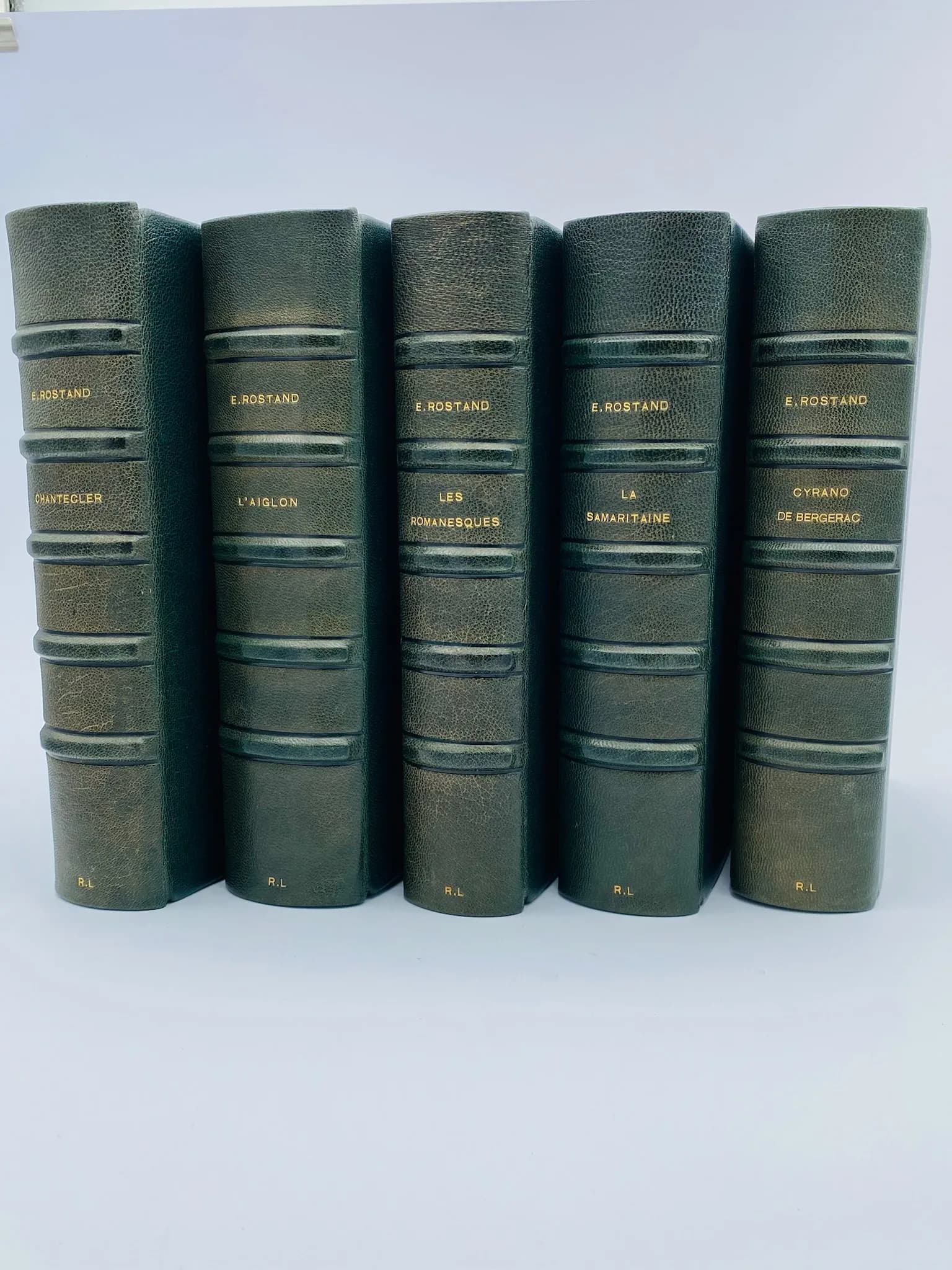 Oeuvres illustrées; Cyrano de Bergerac, La Samaritaine, Les Romanesques, L'Aiglon, Chantecler...