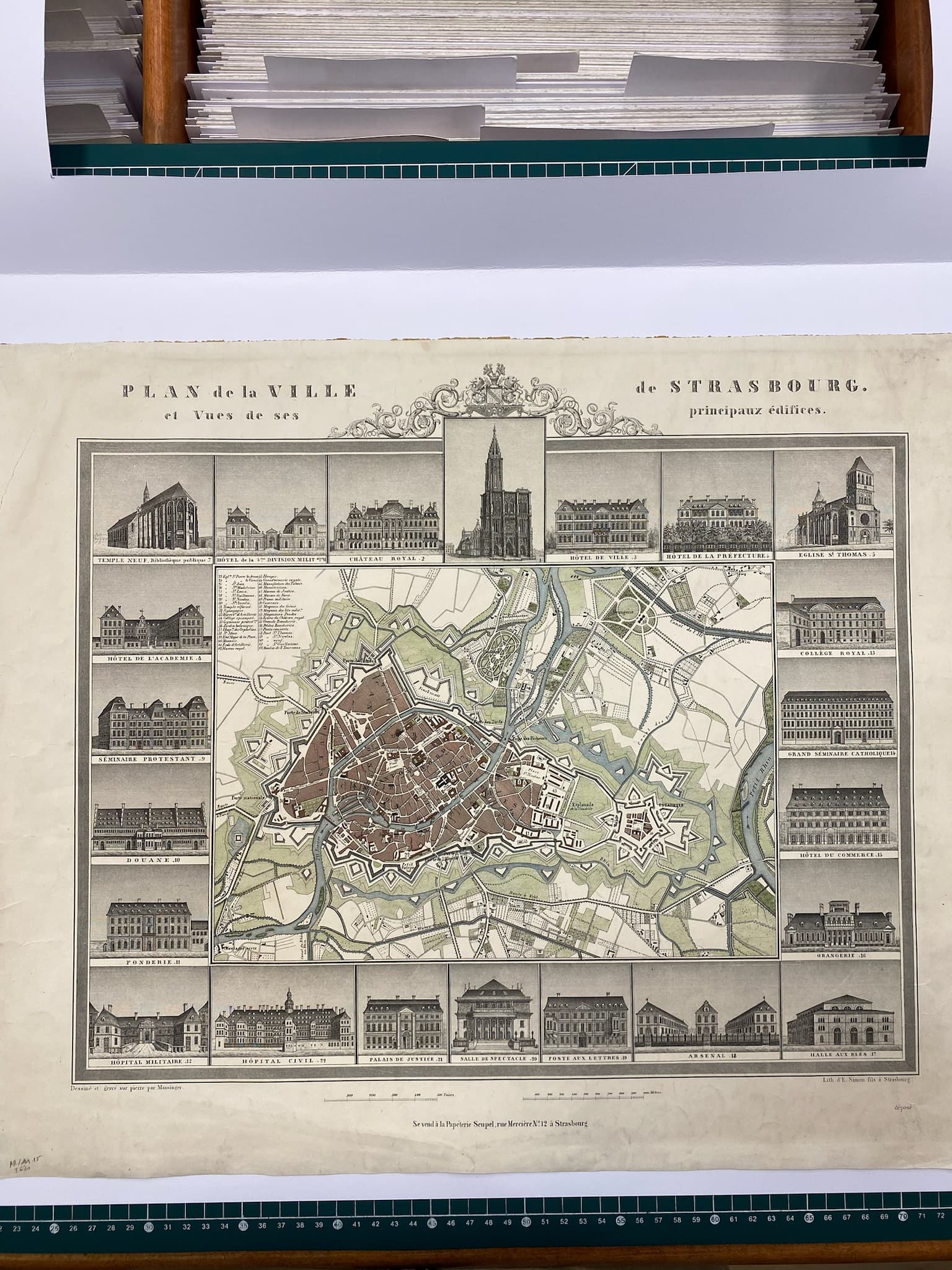 Plan de la Ville de Strasbourg et Vues de ses principaux édifices.