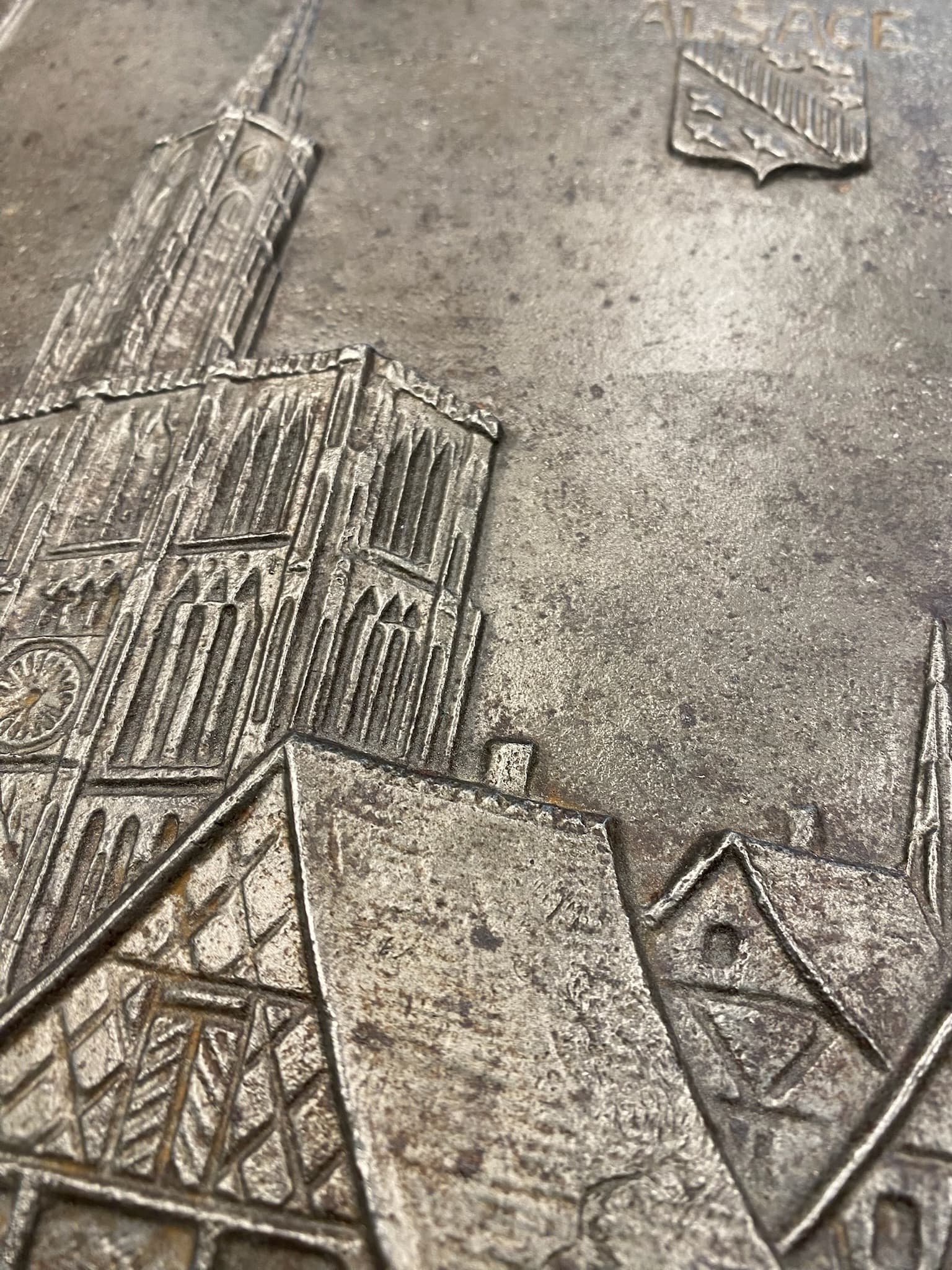 Plaque en fonte - vue de la Cathédrale de Strasbourg