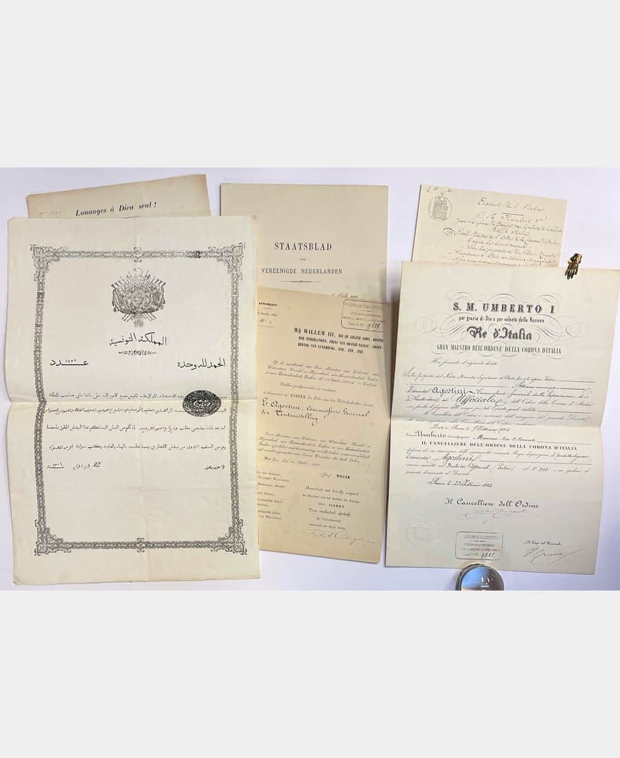 Exposition internationale coloniale, Amsterdam, 1883. Ordre de la Couronne d’Italie, Ordre du Lion néerlandais, l’Ordre du Nicham Iftikhar de Tunisie.